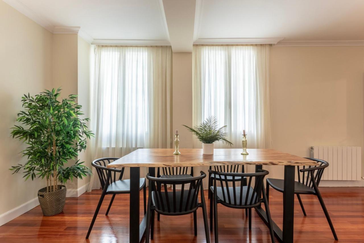 Akomodat En Apartamento En El Centro De Bilbao Con Parking Exteriör bild