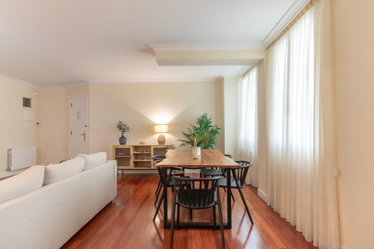 Akomodat En Apartamento En El Centro De Bilbao Con Parking Exteriör bild