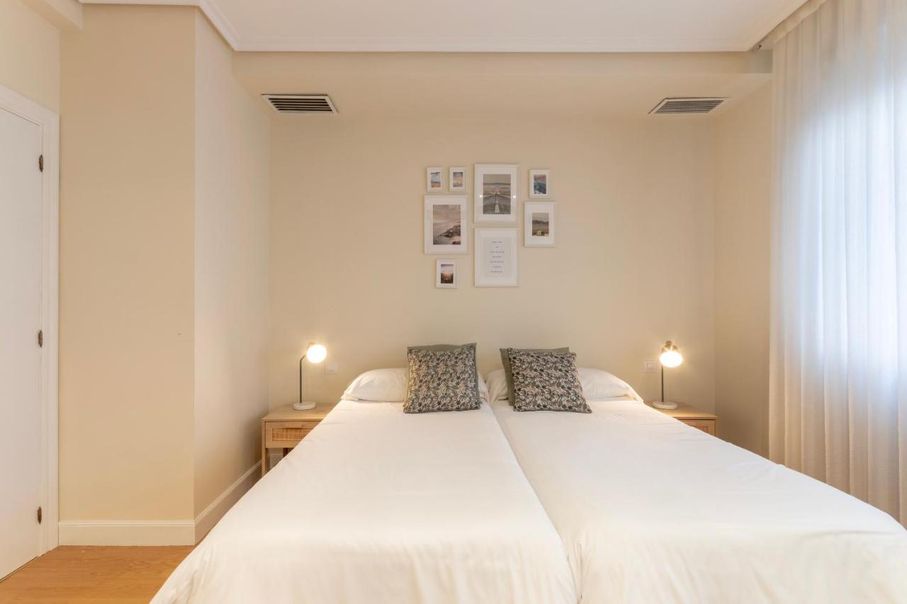 Akomodat En Apartamento En El Centro De Bilbao Con Parking Exteriör bild